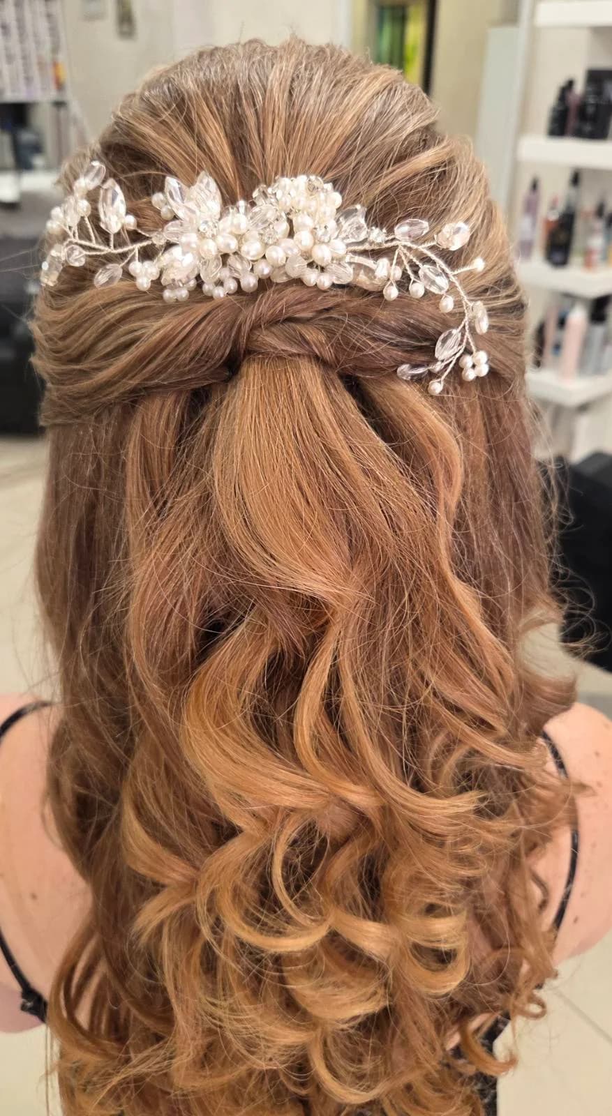 Euphoria Hair & Beauty Bar — работа от салона
