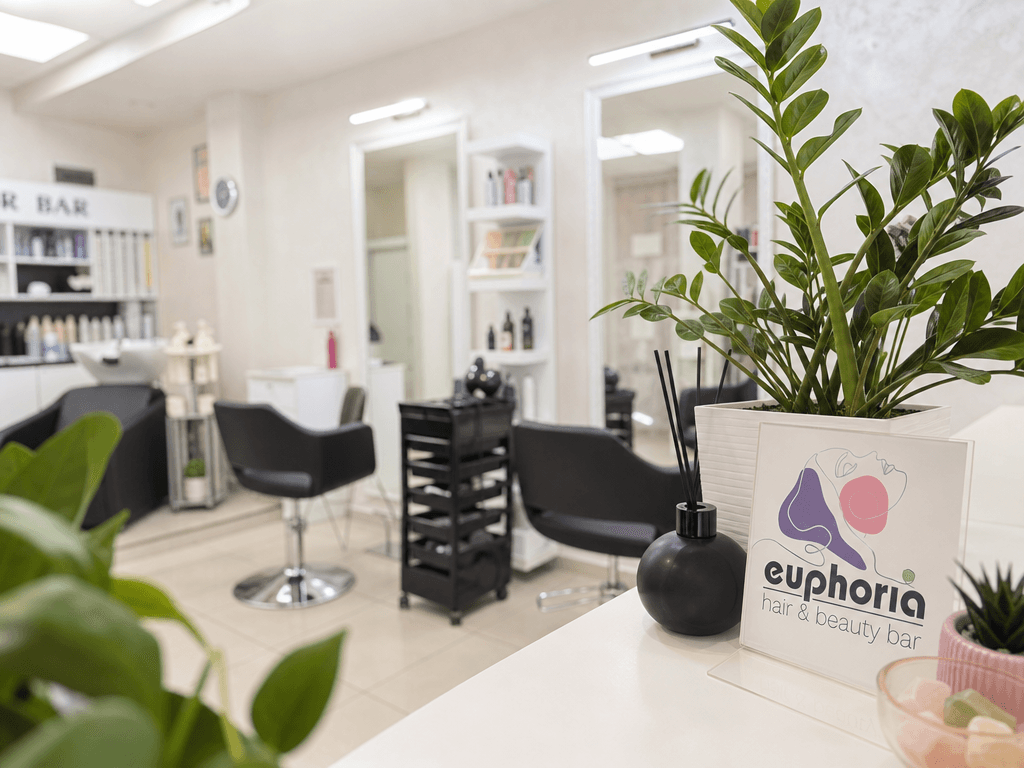 Салон Euphoria Hair & Beauty Bar в кв. Левски, Варна