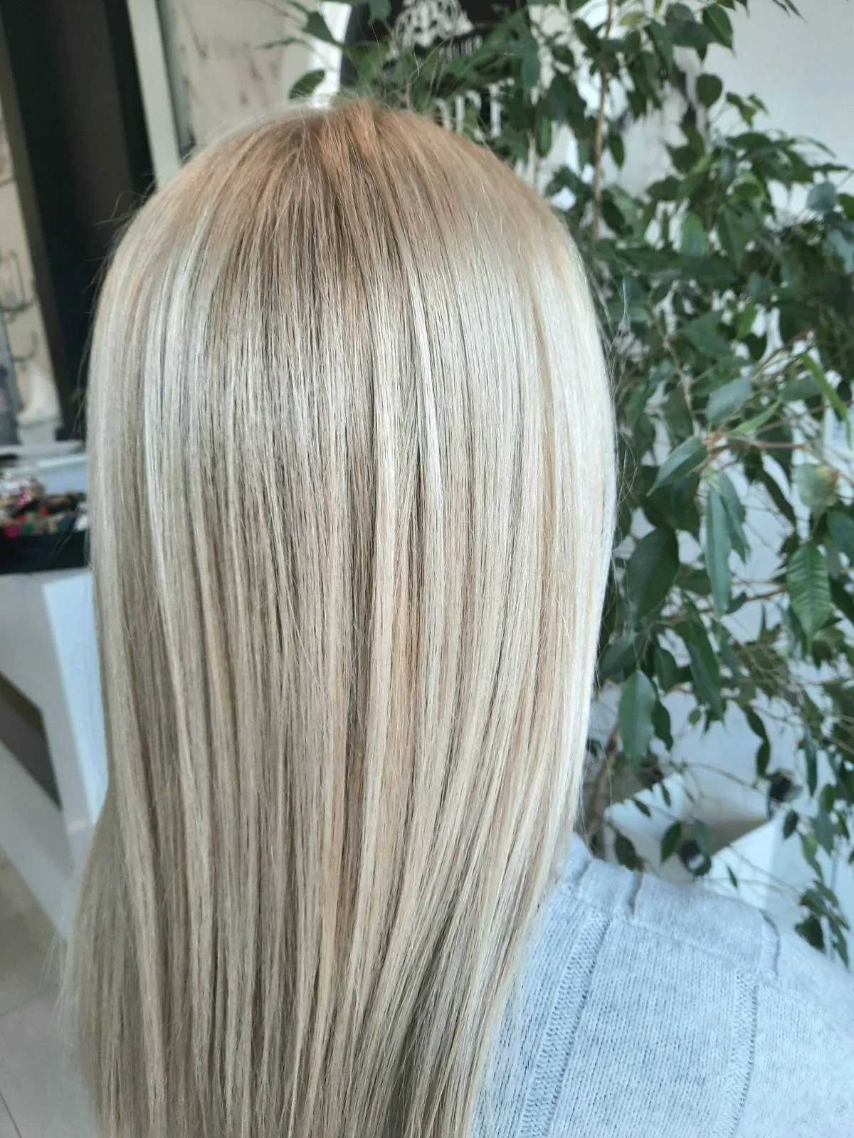 Euphoria Hair & Beauty Bar — снимка 35