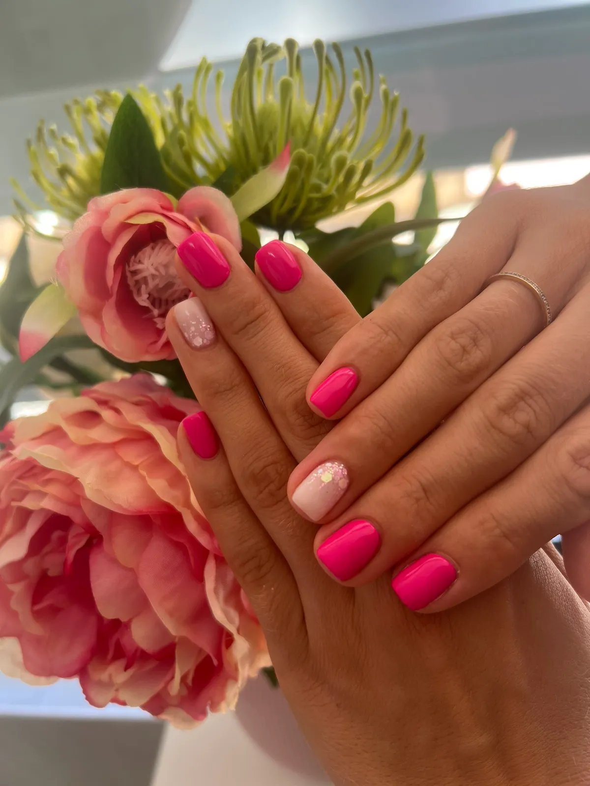 Euphoria Hair & Beauty Bar — снимка 4