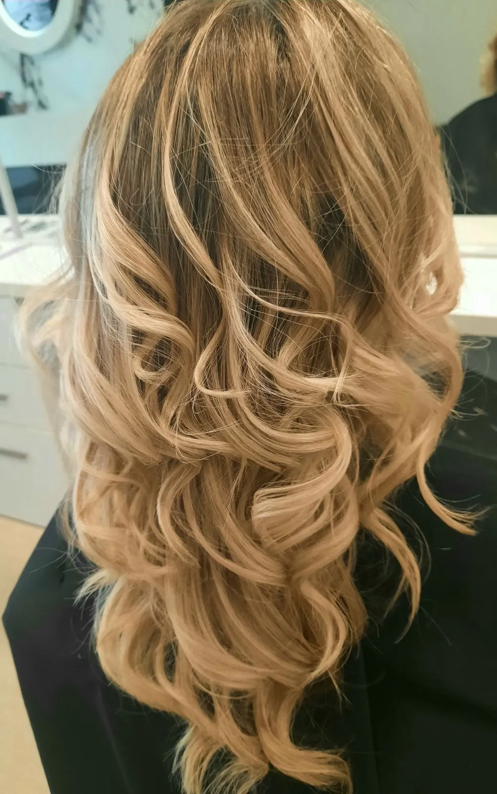 Euphoria Hair & Beauty Bar — снимка 7